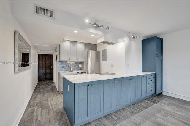 2 of 57 - 801 Ne 18th Ct 209, Fort Lauderdale, FL