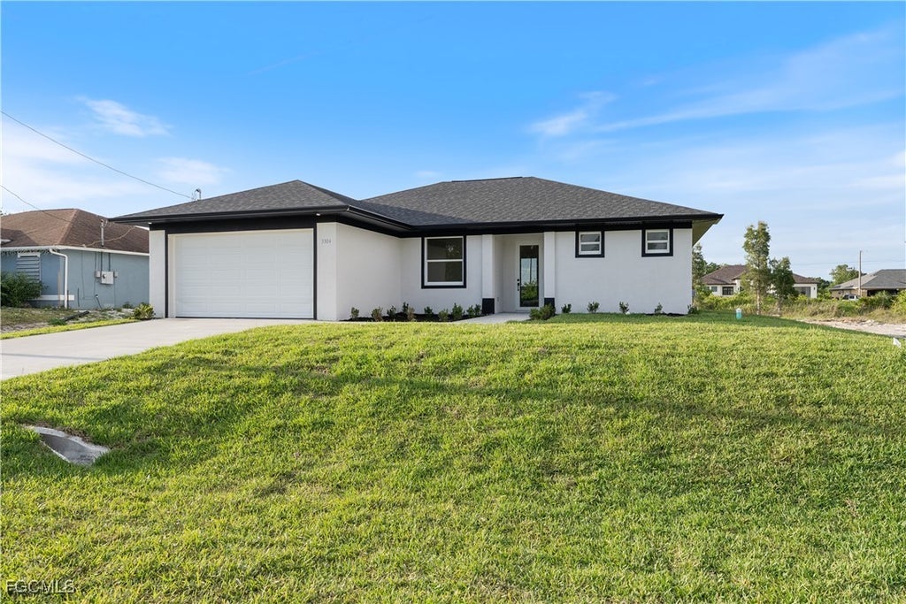 2719 42nd St W, LEHIGH ACRES