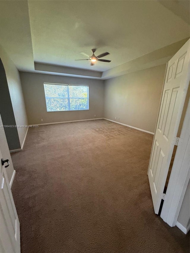 5 of 9 - 1061 Grove Park Cir, Boynton Beach, FL