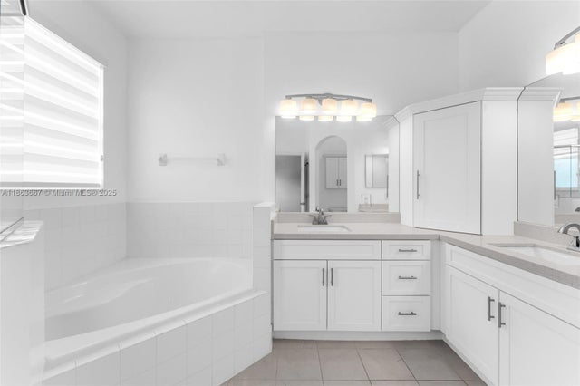 3 of 50 - 13336 Sw 128th Psge, Miami, FL