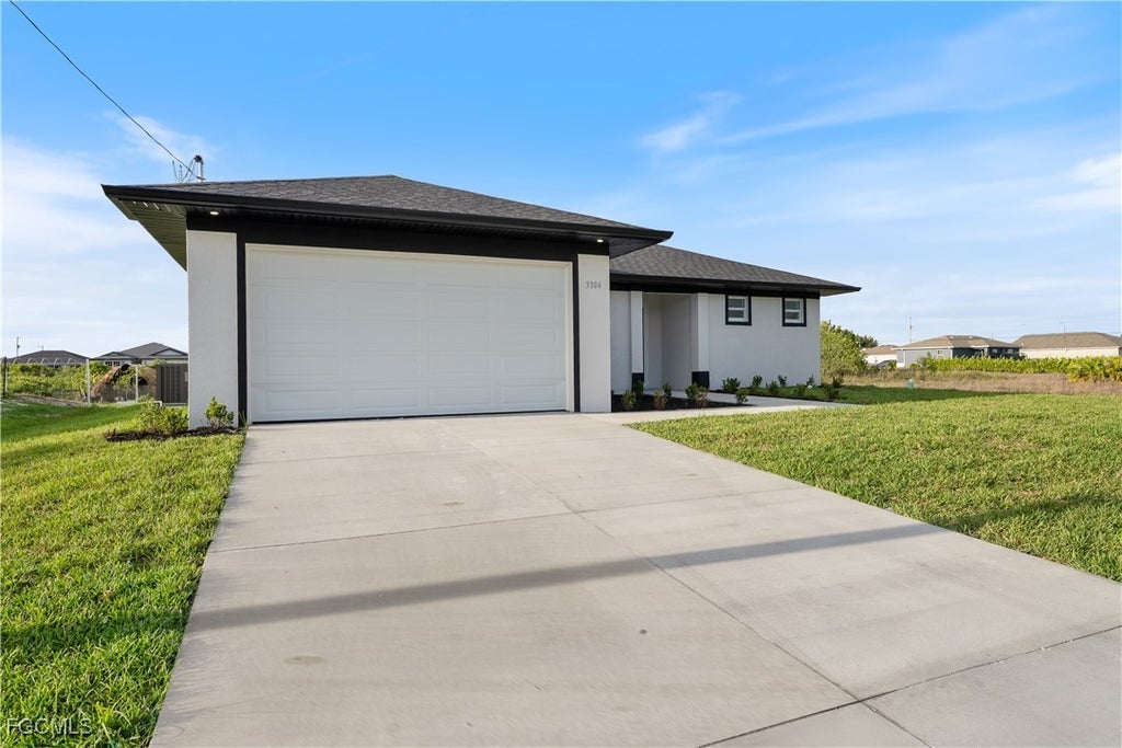 2513 40th St W, LEHIGH ACRES