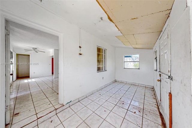 4 of 20 - 2481 Nw 139th St, Opa Locka, FL