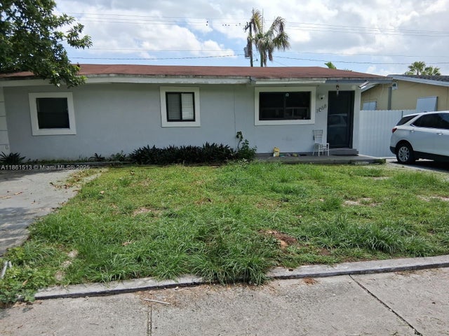 1 of 1 - 1868 Nw 112th St, Miami, FL