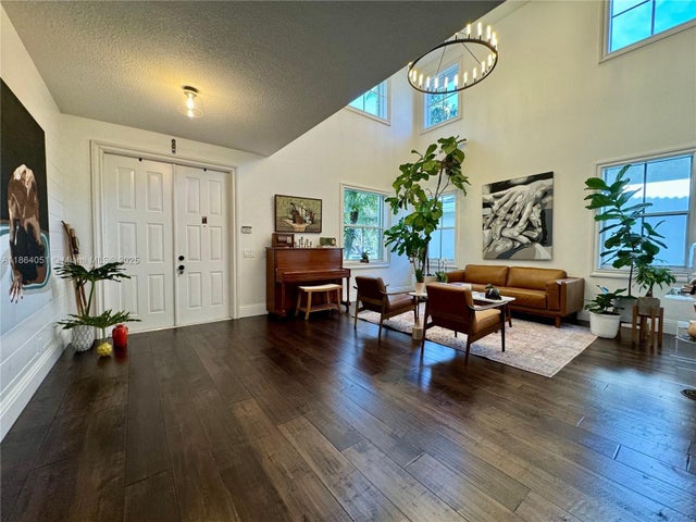 5 of 96 - 1307 Peregrine Way, Weston, FL