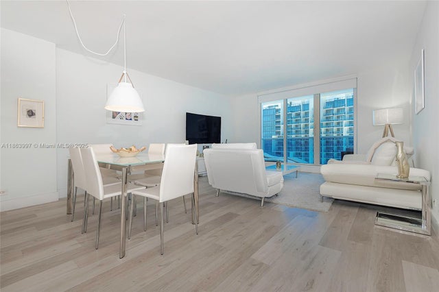 3 of 29 - 2301 Collins Ave 1505, Miami Beach, FL