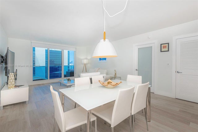 4 of 29 - 2301 Collins Ave 1505, Miami Beach, FL