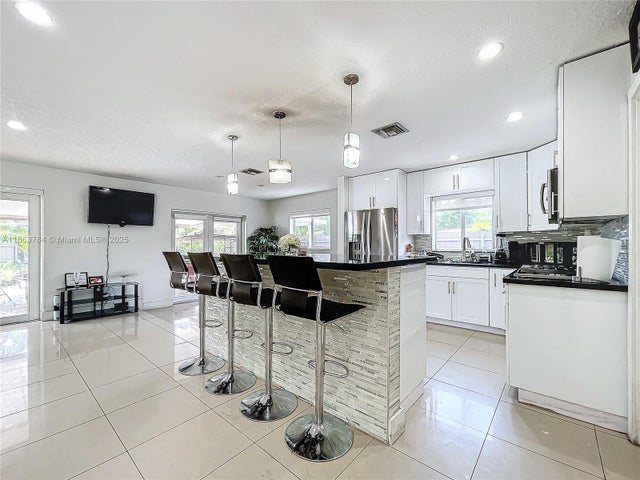 2 of 29 - 2610 Sw 19th St, Fort Lauderdale, FL