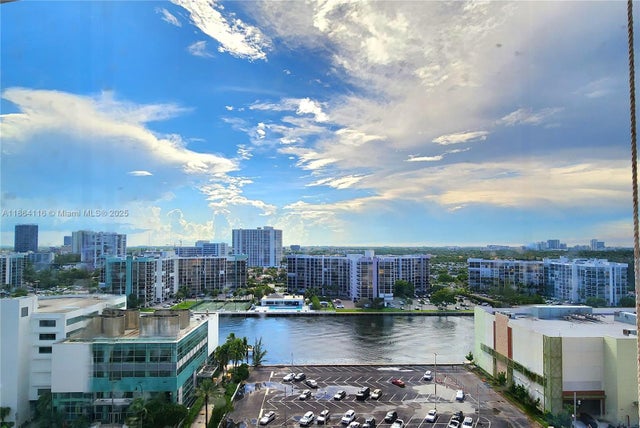 3 of 29 - 3505 S Ocean Dr 1502, Hollywood, FL