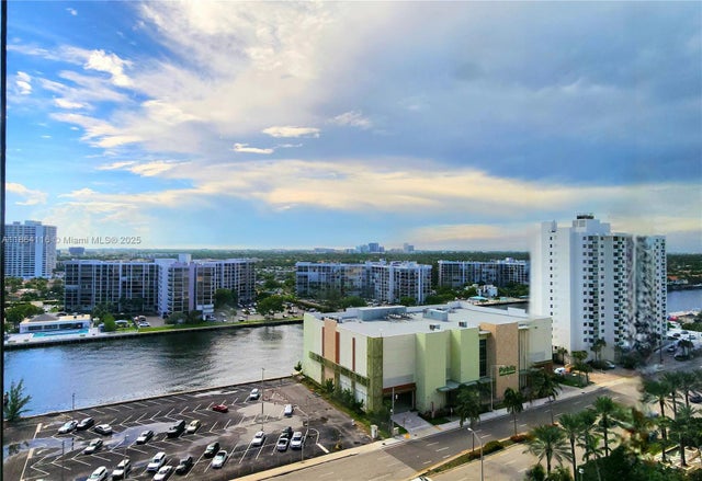 4 of 29 - 3505 S Ocean Dr 1502, Hollywood, FL
