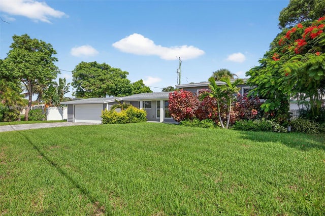 3 of 49 - 1421 Se 10th St, Deerfield Beach, FL