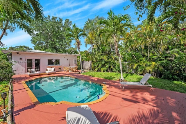 2 of 32 - 25 Nw 95th St, Miami Shores, FL