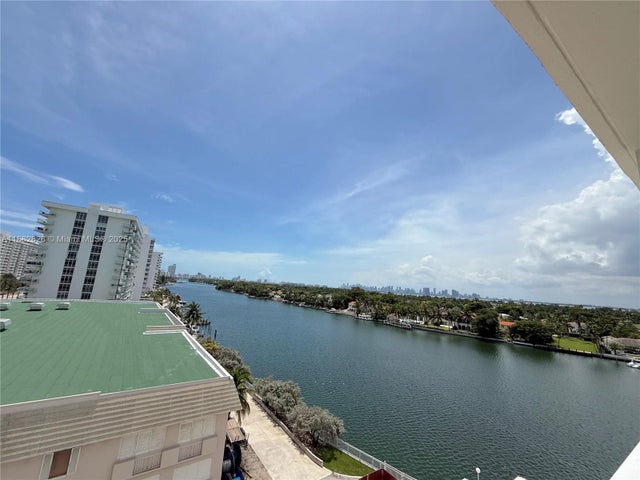 1 of 25 - 5838 Collins Ave 7g, Miami Beach, FL