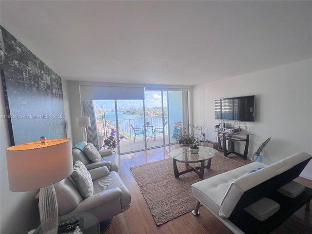5 of 25 - 5838 Collins Ave 7g, Miami Beach, FL