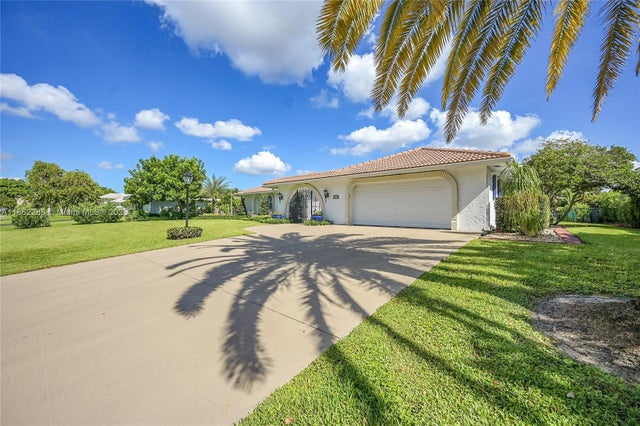 2 of 55 - 524 Muirfield Dr, Atlantis, FL
