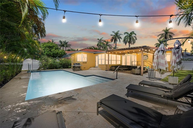 1 of 54 - 1426 Tyler St, Hollywood, FL