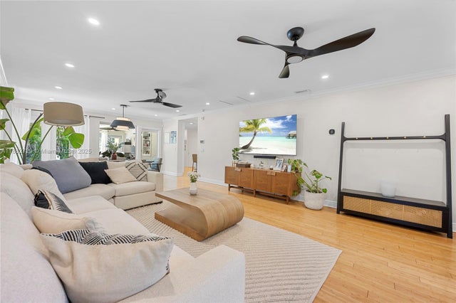 5 of 54 - 1426 Tyler St, Hollywood, FL