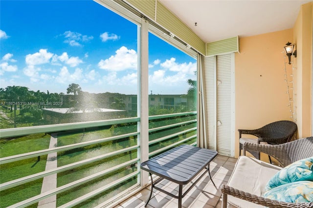2 of 15 - 4502 N Federal Hwy 334d, Lighthouse Point, FL
