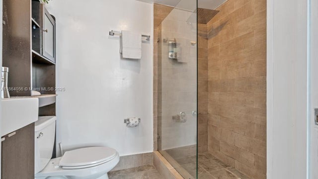 5 of 21 - 865 Collins Ave 207, Miami Beach, FL