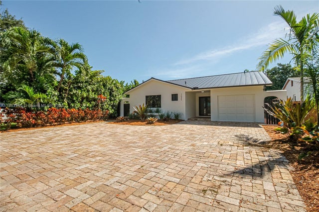2 of 21 - 7045 Sw 83rd Pl, Miami, FL