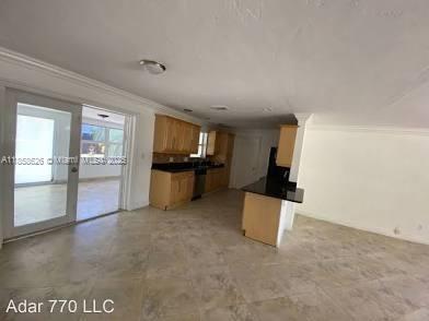 5 of 7 - 804 Ne 2nd St, Hallandale Beach, FL