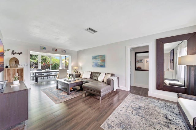 4 of 42 - 6361 Liberty St, Hollywood, FL