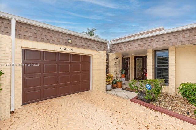 2 of 28 - N/A, Tamarac, FL