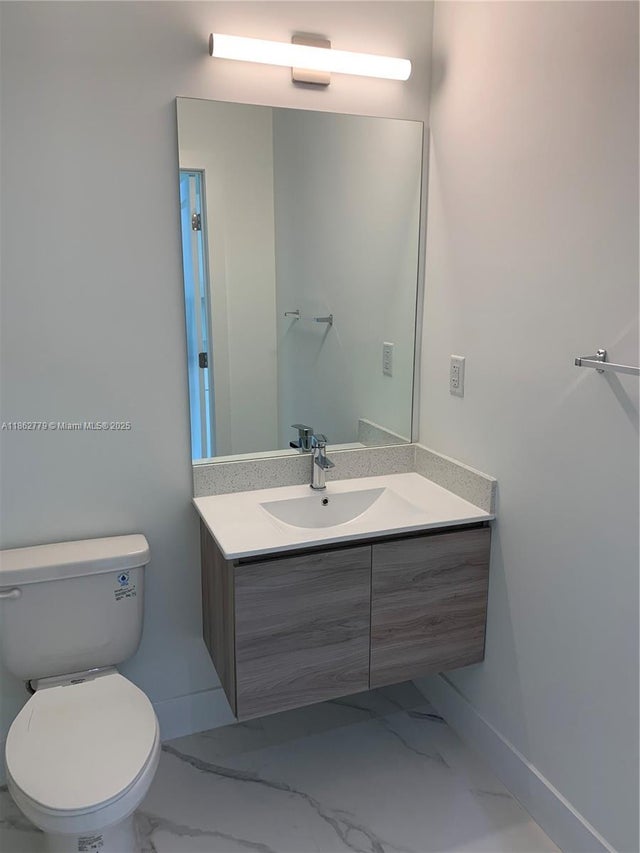 5 of 9 - 4100 Sw 64th Ave 212, Davie, FL