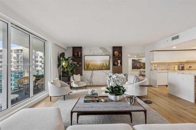 4 of 78 - 102 24th St 1440, Miami Beach, FL