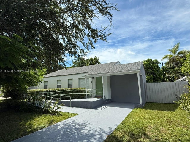 5 of 31 - 5822 Sw 60th St, Miami, FL