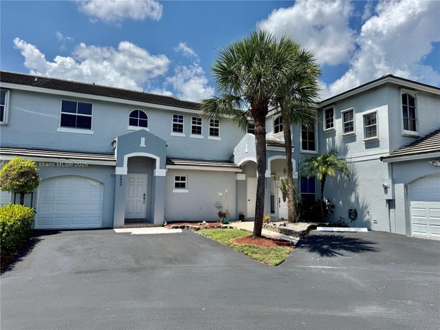 1 of 34 - 4850 Grapevine Way, Davie, FL