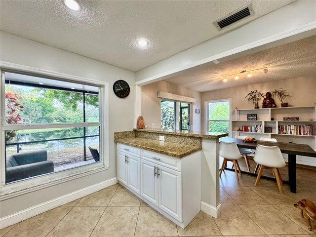 5 of 34 - 4850 Grapevine Way, Davie, FL
