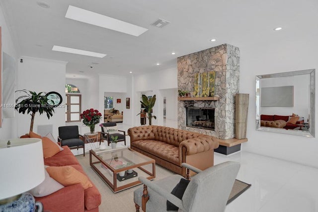 3 of 26 - 685 Golden Beach Dr, Golden Beach, FL