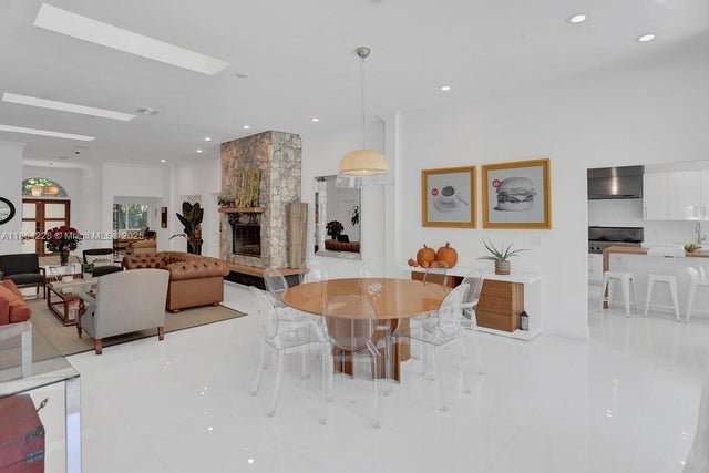 4 of 26 - 685 Golden Beach Dr, Golden Beach, FL