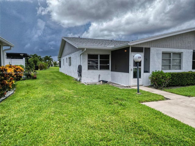 2 of 40 - 3319 Americo Dr, West Palm Beach, FL