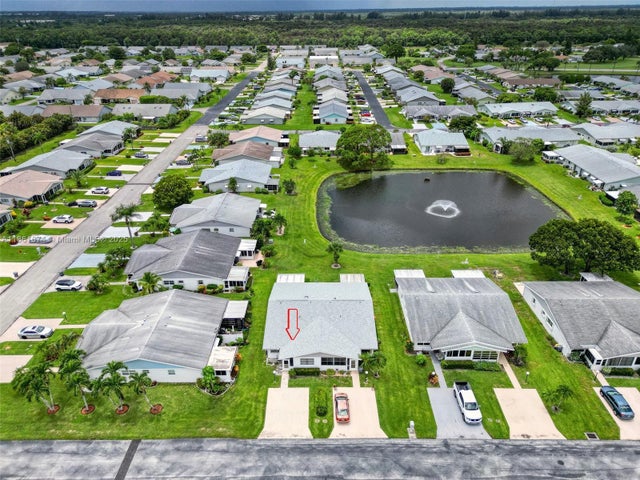 4 of 40 - 3319 Americo Dr, West Palm Beach, FL