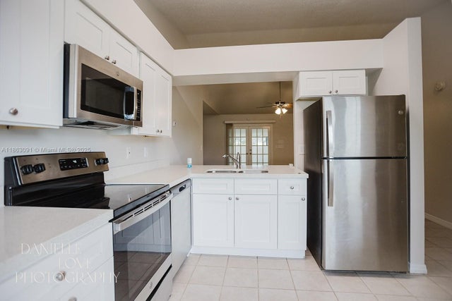 4 of 27 - 3966 Sw Brunswick St, Port St Lucie, FL