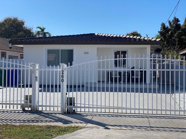 1 of 34 - 260 Nw 57th Ct, Miami, FL