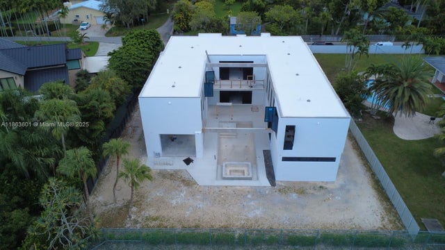 4 of 37 - 13050 Sw 103 Ave, Miami, FL