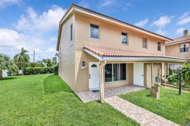 3 of 31 - 4299 Coral Springs Dr 3a, Coral Springs, FL