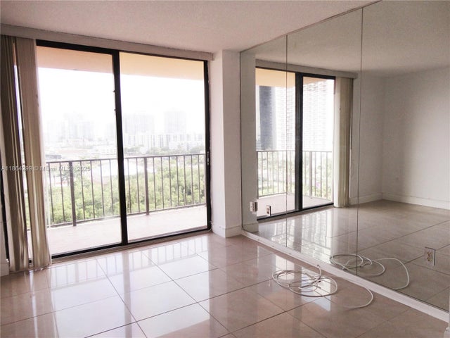 4 of 17 - N/A, Sunny Isles Beach, FL