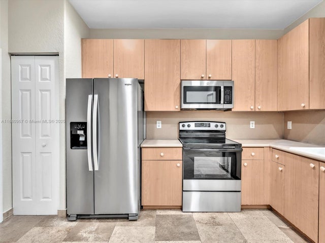 4 of 34 - 3853 Tree Top Dr, Weston, FL