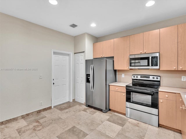 5 of 34 - 3853 Tree Top Dr, Weston, FL