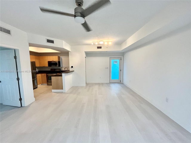 3 of 19 - 7516 Ne 1st Ave 302, Miami, FL
