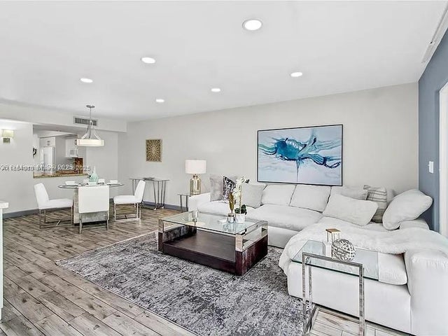 1 of 18 - 20416 Ne 34th Ct 17, Aventura, FL