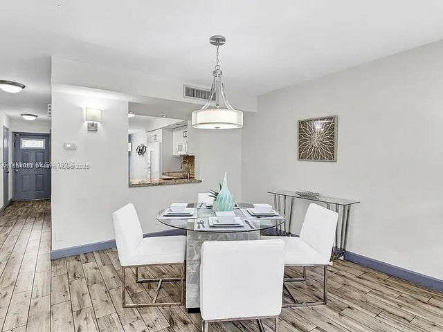 3 of 18 - 20416 Ne 34th Ct 17, Aventura, FL