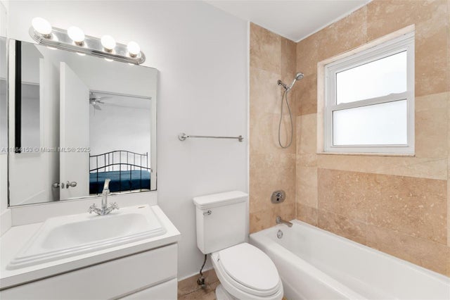 5 of 12 - 1018 Meridian Ave 8, Miami Beach, FL