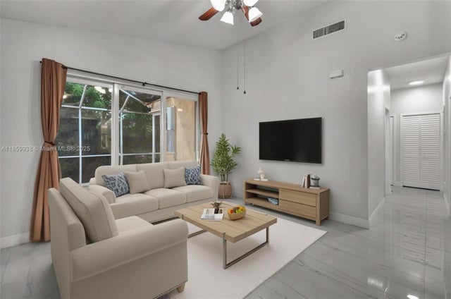 4 of 39 - 544 Nw 159th Ln, Pembroke Pines, FL