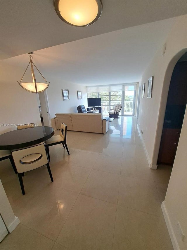 5 of 10 - 301 174th St 408, Sunny Isles Beach, FL