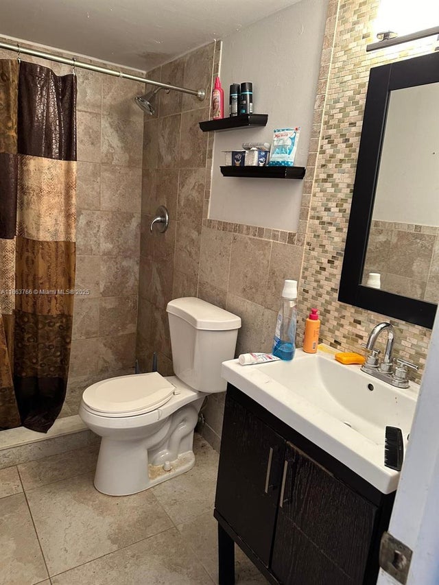 3 of 45 - 11208 Sw 67th Ter, Miami, FL