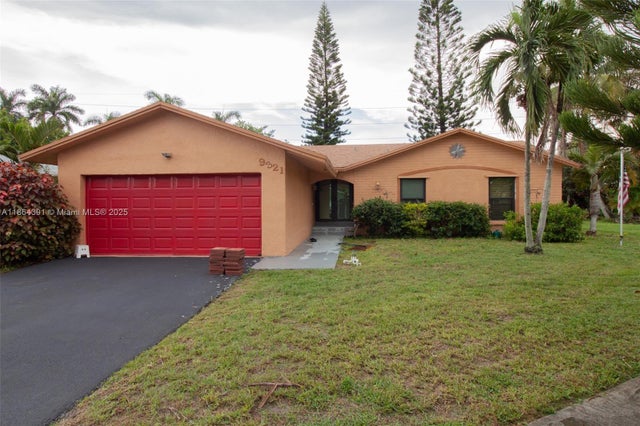 9321 Nw 43rd Mnr, Sunrise